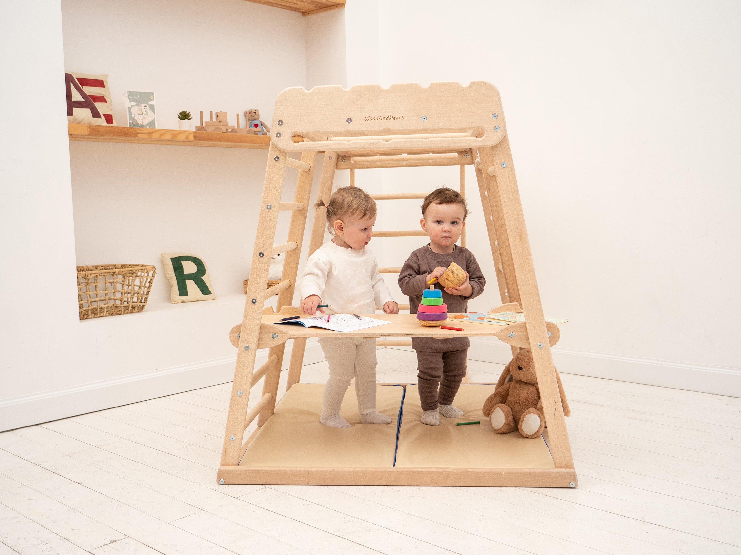 Montessori Approach to Building Social Skills for Kids
