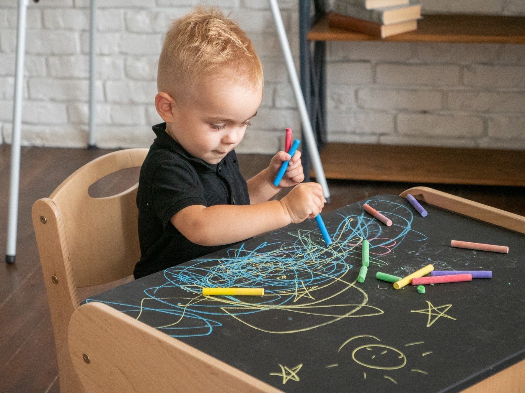 15 Montessori Art Activities to Boost Creativity