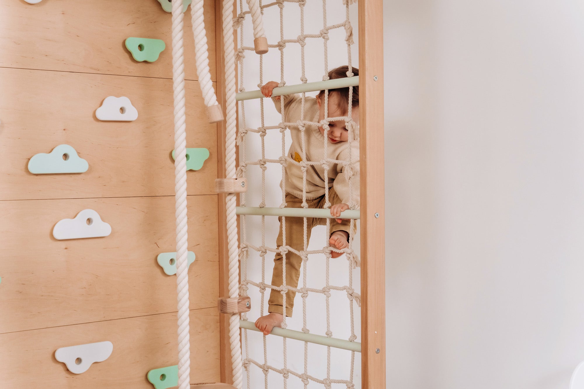 How Does a Climbing Frame Help a Child’s Development?