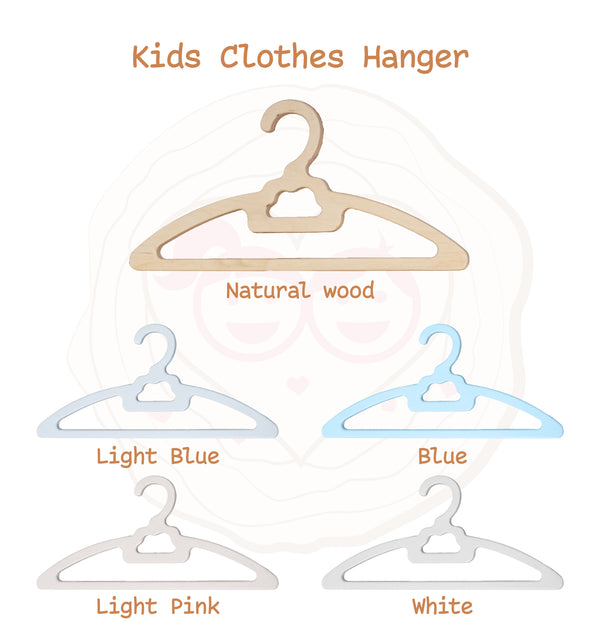 子供のための木製の服ハンガー