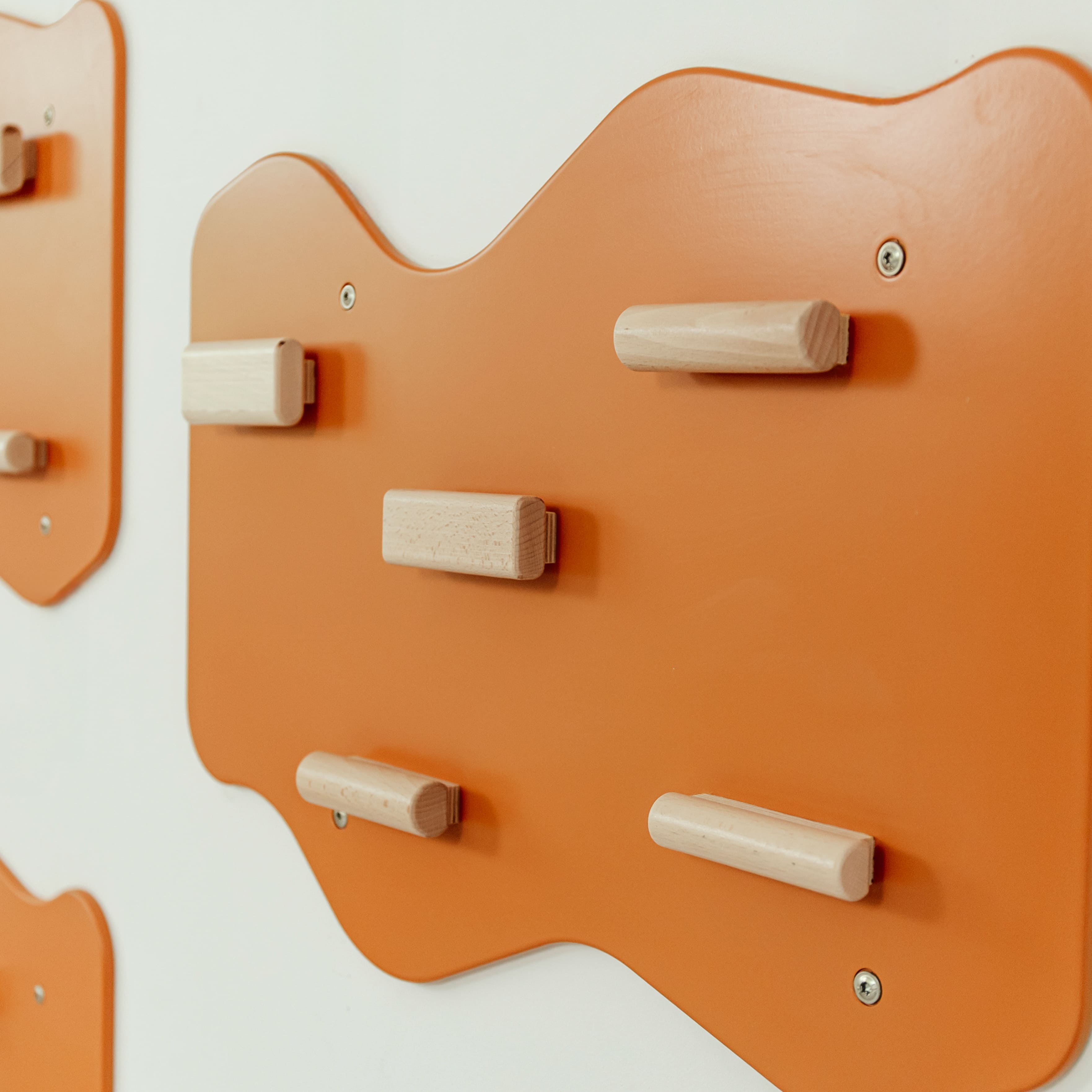 Indoor Rock Wall with Cloud-Shaped Panels & Wooden Climbing Holds for Kids 3-10
