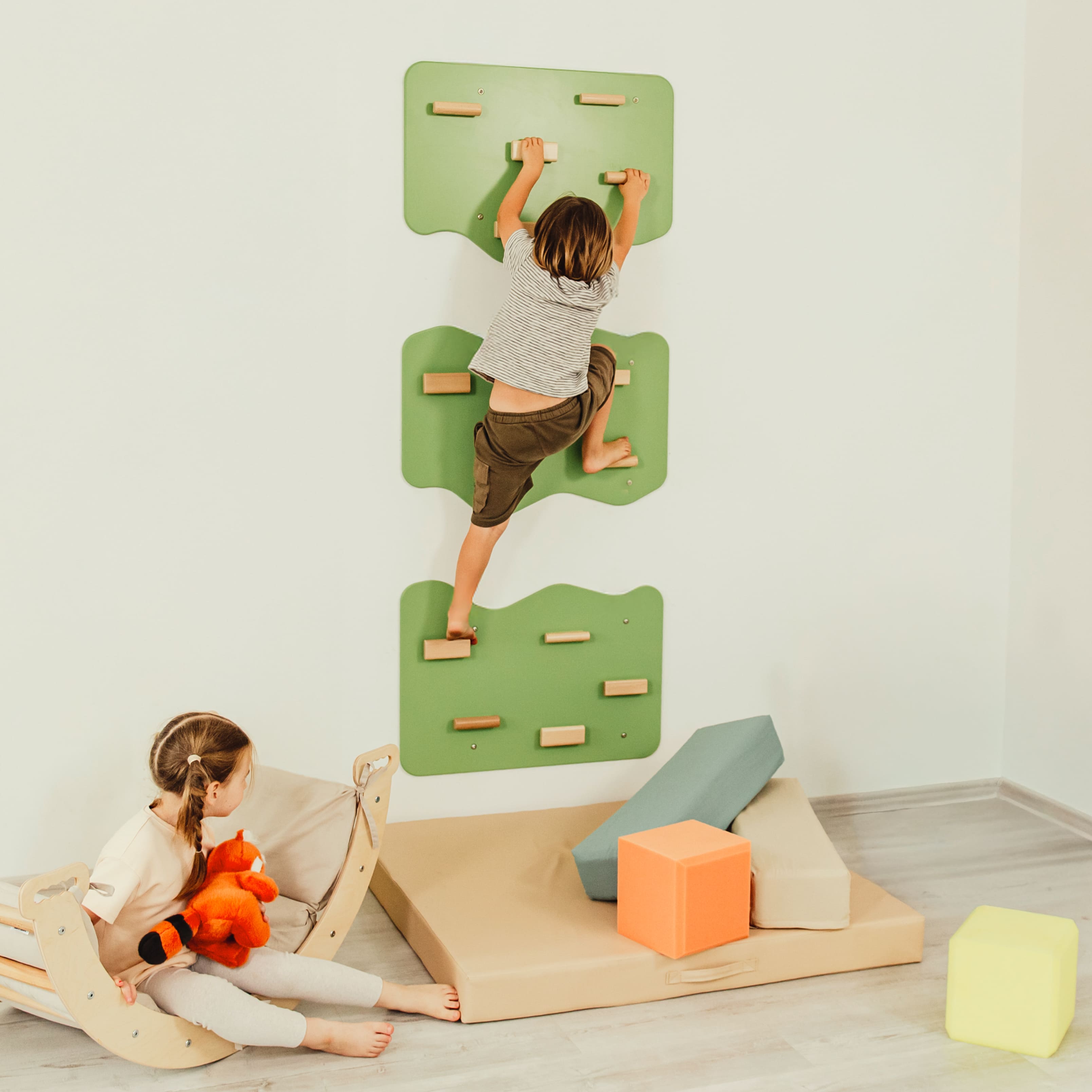 Indoor Rock Wall with Cloud-Shaped Panels & Wooden Climbing Holds for Kids 3-10