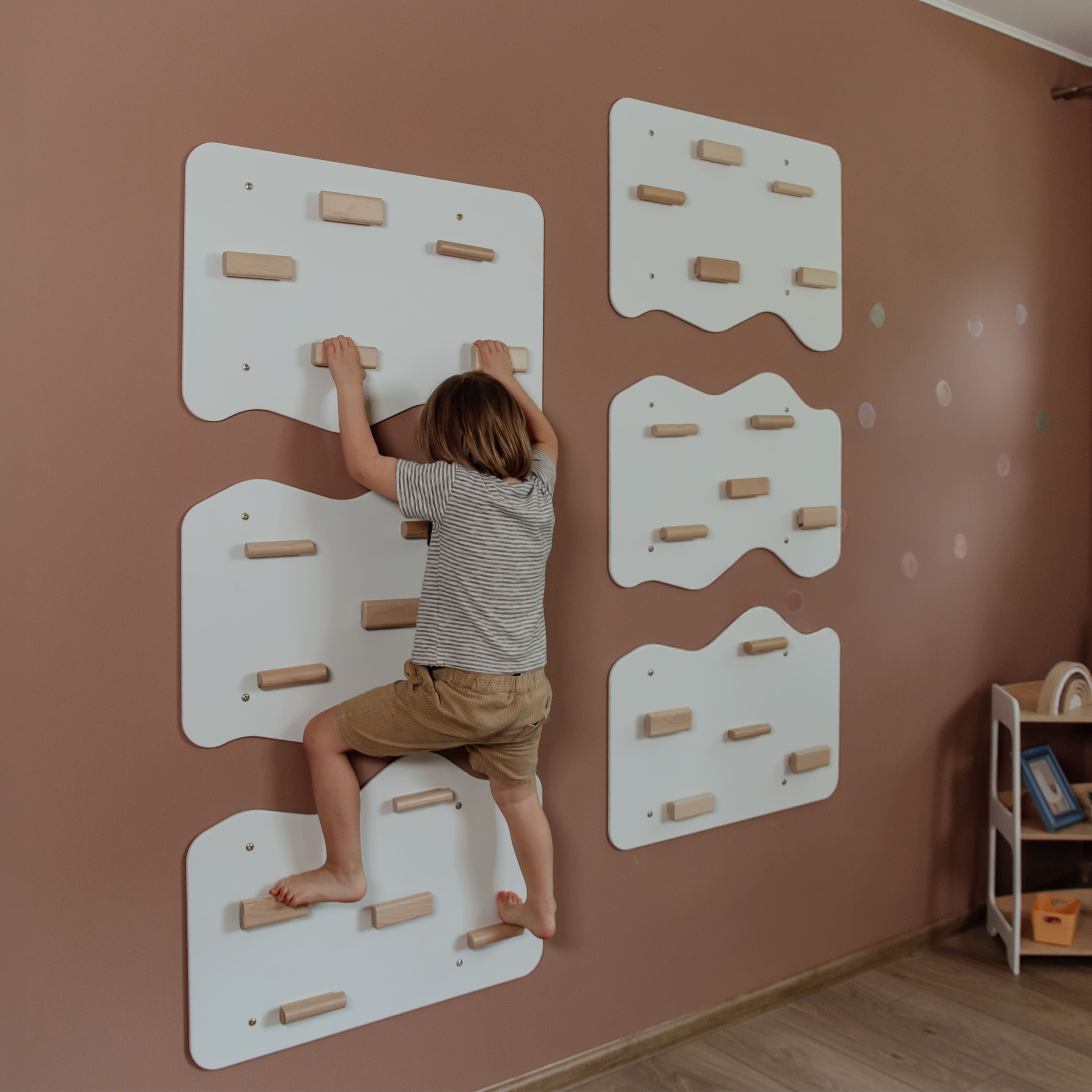 Indoor Rock Wall with Cloud-Shaped Panels & Wooden Climbing Holds for Kids 3-10