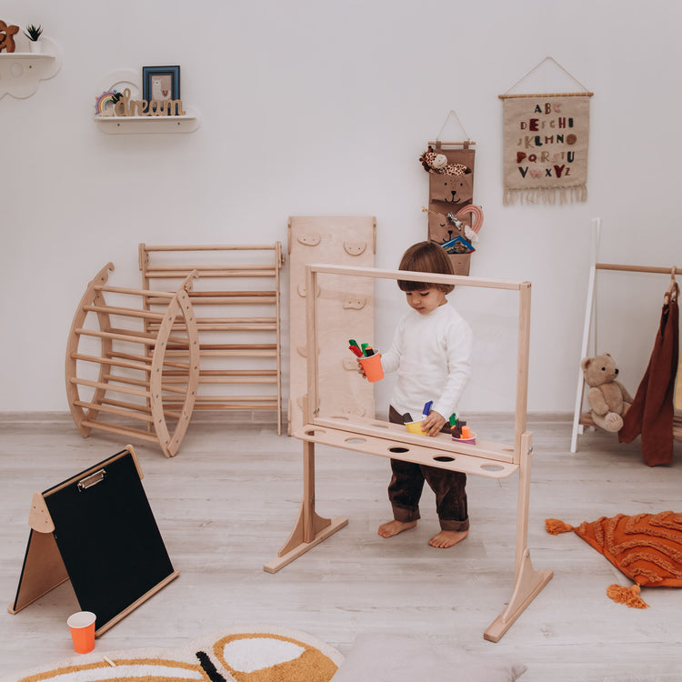 Toddler Art Easel