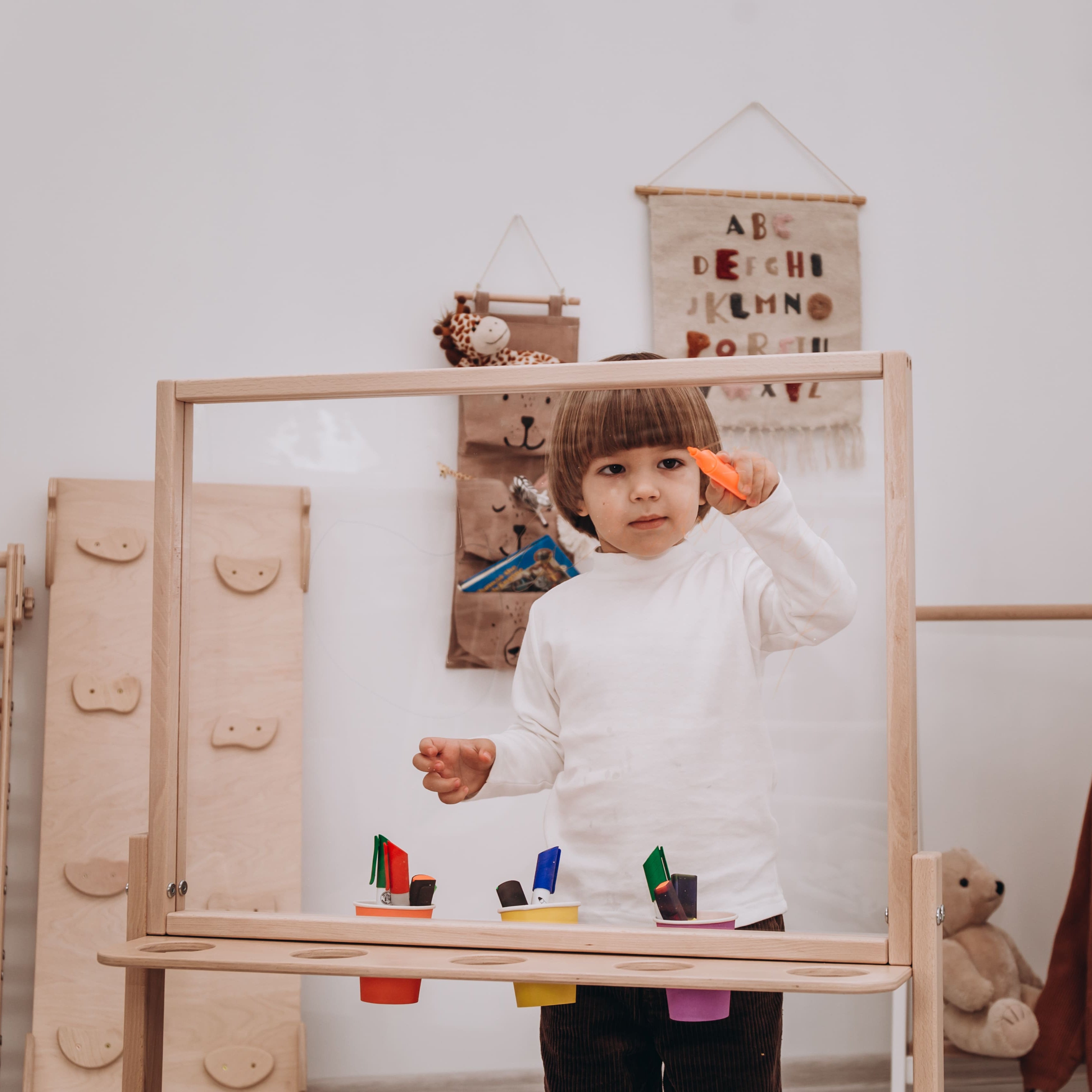 Toddler Art Easel