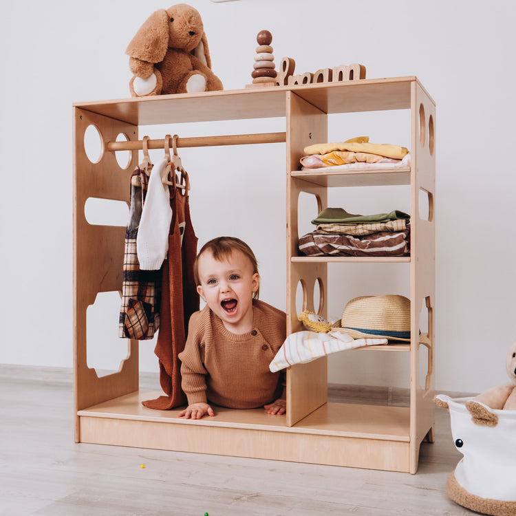 Montessori Closet