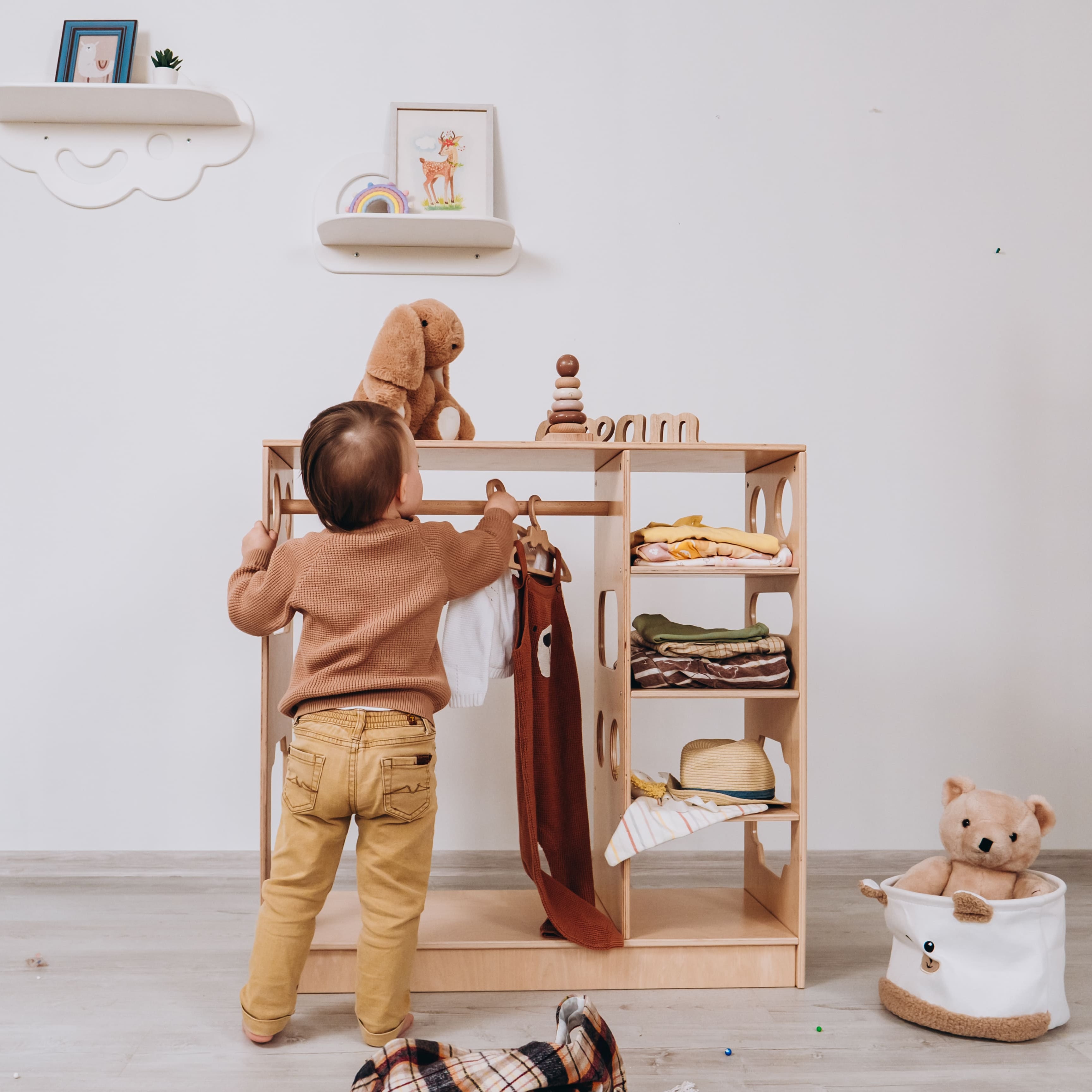 Montessori Closet