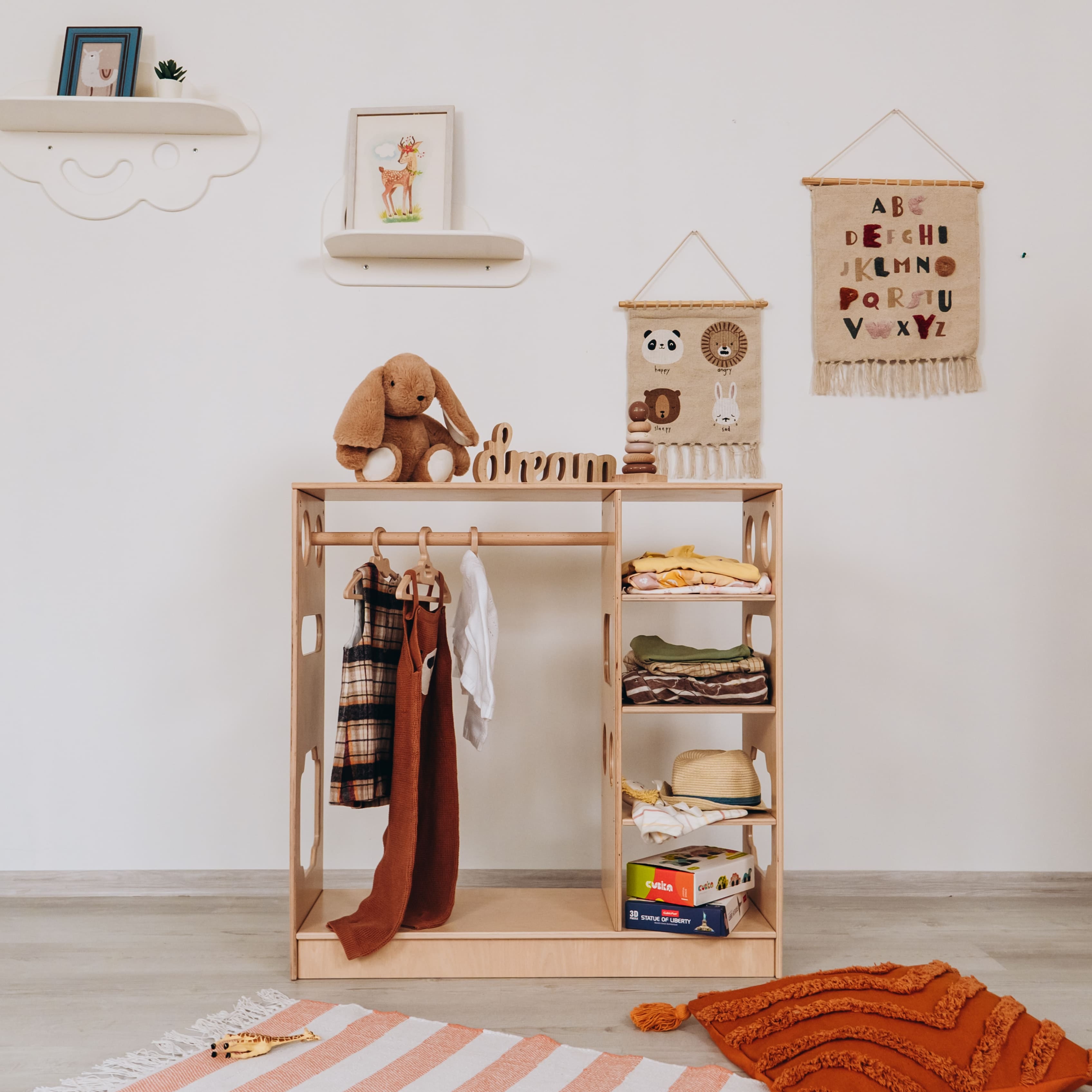 Montessori Closet