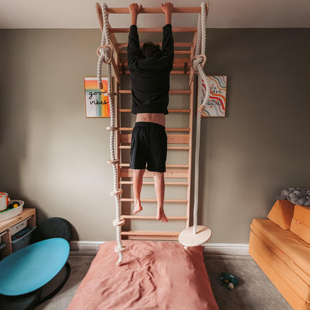 Great quality and all three children spend hours a day climbing their new frame!