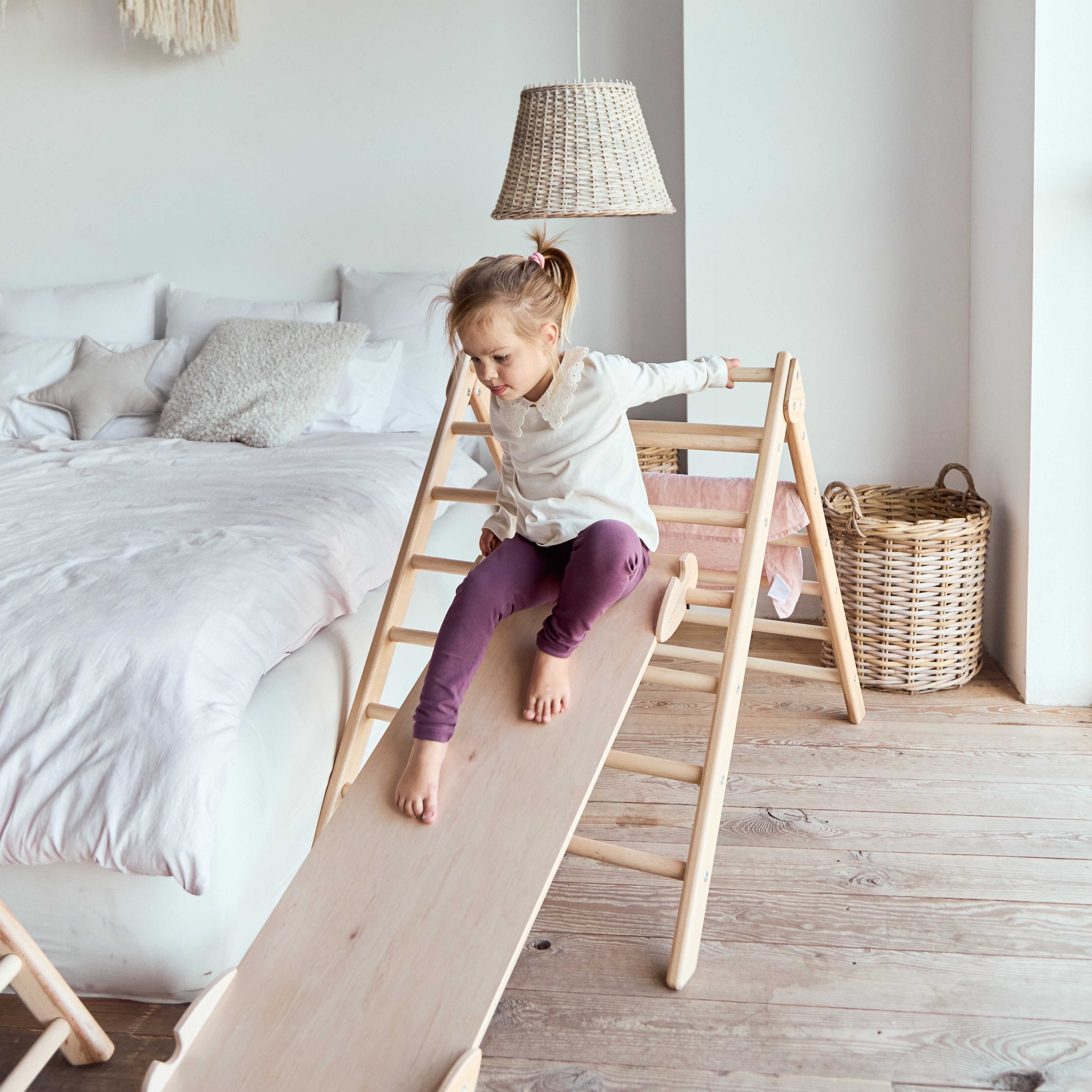 Montessori Scandinavian Set of two Wooden items: Climbing Triangle + Ramp, N.Wood color