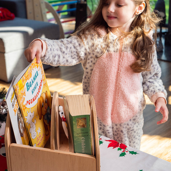 幼児用の木製本棚、ポータブルボックス「ジョシー」